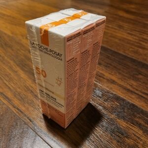 La Roche-Posay Anthelios Tinted Mineral Sunscreen 3 Units